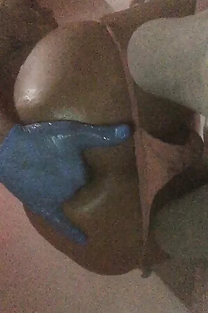Hornybotom
